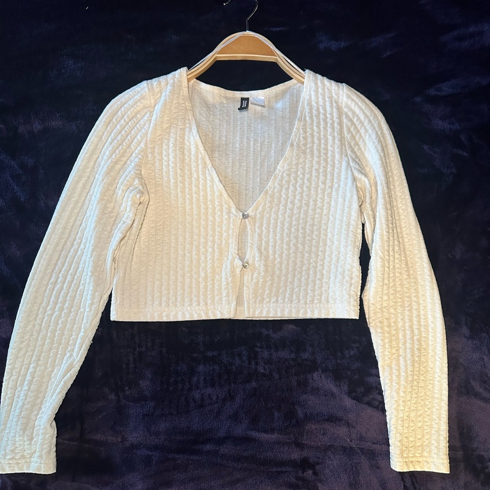 H&M Cream Cropped V-Neck Buttoned Cardigan